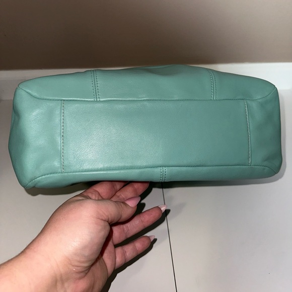 Coach EUC Turquoise Leather Pleated Gallery Shoulder Tote with COA - Picture 10 of 17